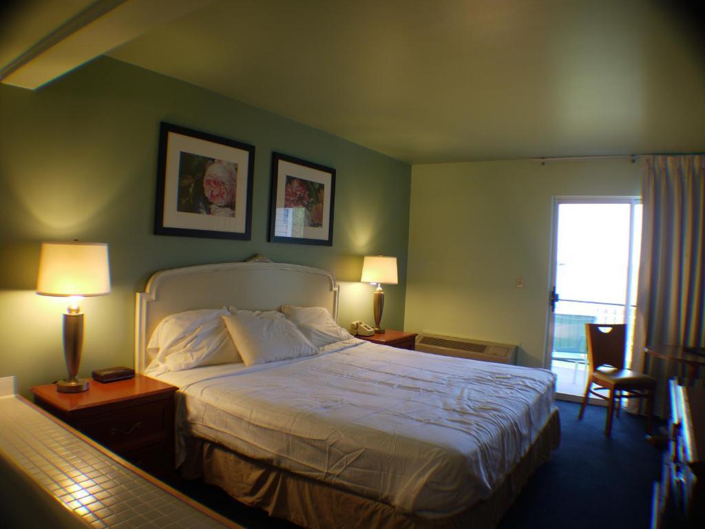 Clearwater Lakeshore Motel 麦基诺城 客房 照片